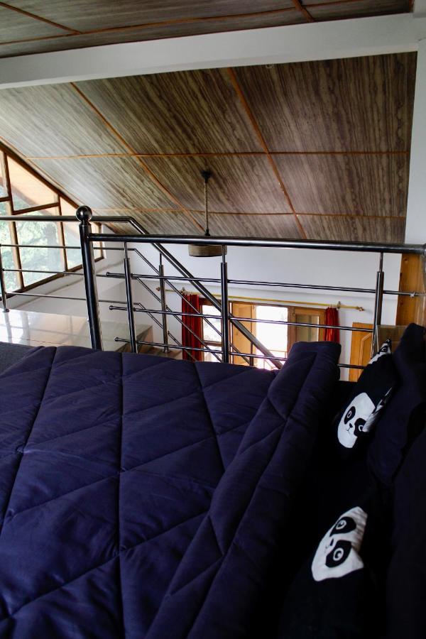 Sleepy Panda Hostel Manāli Buitenkant foto